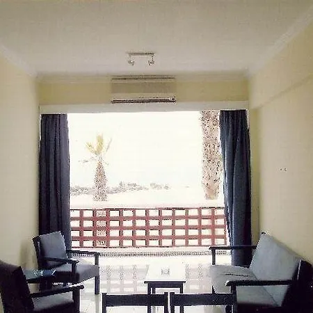 Aparthotel Paphinia Seaview 3*