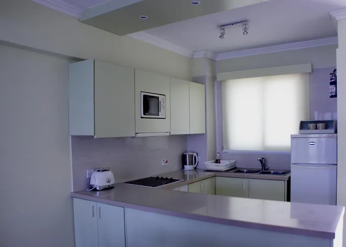 Апарт-отель Paphinia Seaview Пафос