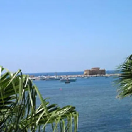 Paphinia Seaview